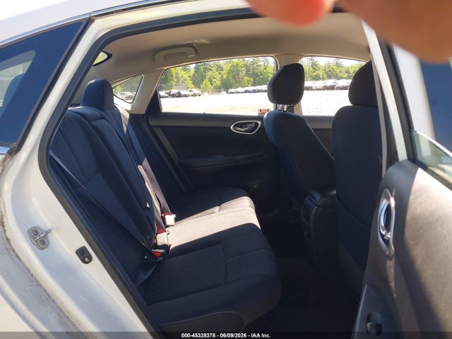 3N1AB7AP3GY239581 Nissan SENTRA SV