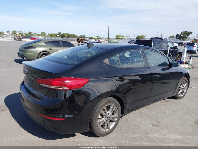 Продаж на аукціоні авто 2018 Hyundai Elantra Sel, vin: 5NPD84LF0JH236153, номер лоту: 45328391