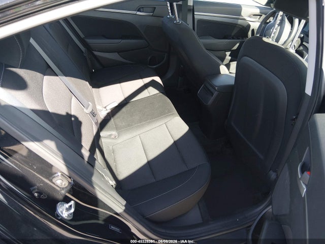 Продаж на аукціоні авто 2018 Hyundai Elantra Sel, vin: 5NPD84LF0JH236153, номер лоту: 45328391
