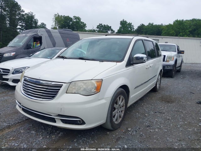 2011 Chrysler Town & Country Touring-l მანქანა იყიდება აუქციონზე, vin: 2A4RR8DG8BR688125, აუქციონის ნომერი: 45328408