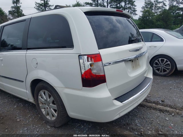 2011 Chrysler Town & Country Touring-l მანქანა იყიდება აუქციონზე, vin: 2A4RR8DG8BR688125, აუქციონის ნომერი: 45328408