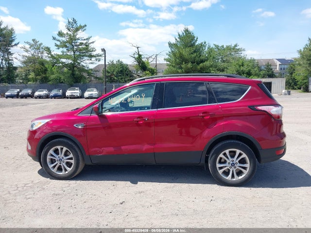 45328409 :رقم المزاد ، 1FMCU9HD1JUB86599 vin ، 2018 Ford Escape Sel مزاد بيع