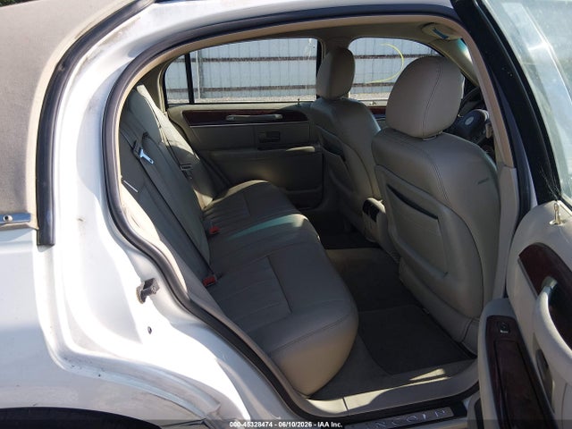 Aukcja sprzedaży 2003 Lincoln Town Car Executive, vin: 1LNHM81W53Y640845, numer aukcji: 45328474