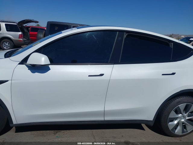 Продаж на аукціоні авто 2022 Tesla Model Y Long Range Dual Motor All-wheel Drive, vin: 7SAYGDEE8NF449299, номер лоту: 45328586