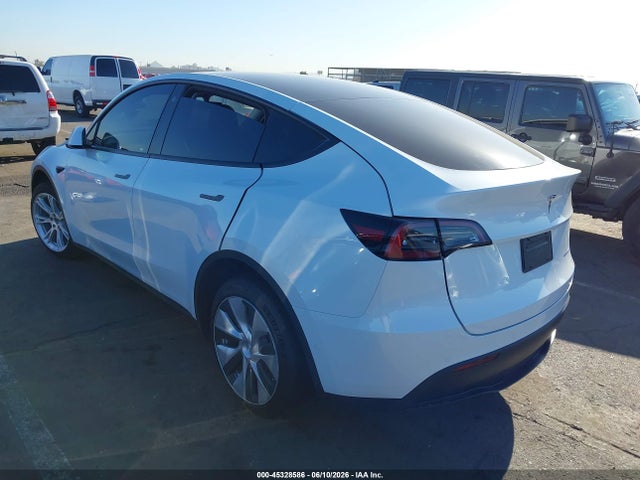 Продаж на аукціоні авто 2022 Tesla Model Y Long Range Dual Motor All-wheel Drive, vin: 7SAYGDEE8NF449299, номер лоту: 45328586