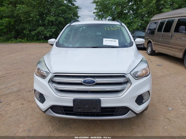 Продажа на аукционе авто 2018 Ford Escape Se, vin: 1FMCU9G9XJUC13635, номер лота: 45328608