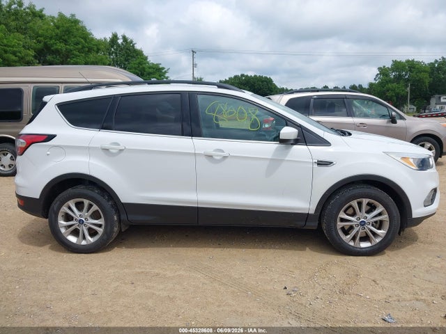 Продажа на аукционе авто 2018 Ford Escape Se, vin: 1FMCU9G9XJUC13635, номер лота: 45328608