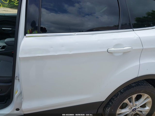 Продажа на аукционе авто 2018 Ford Escape Se, vin: 1FMCU9G9XJUC13635, номер лота: 45328608