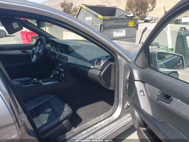 Aukcja sprzedaży 2012 Mercedes-benz C 250 Sport, vin: WDDGF4HB3CR219857, numer aukcji: 45328609