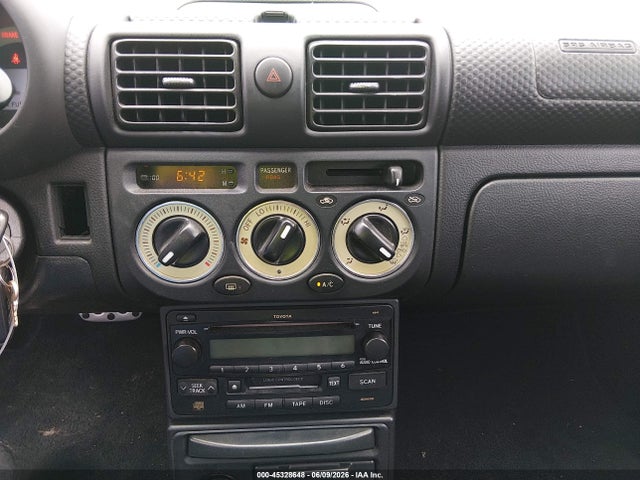 45328648 :رقم المزاد ، JTDFR320930064010 vin ، 2003 Toyota Mr2 Spyder مزاد بيع
