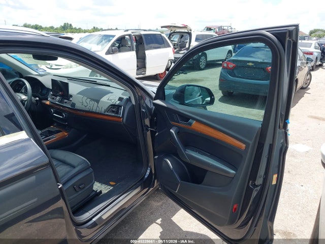 Aukcja sprzedaży 2021 Audi Q5 Premium 45 Tfsi Quattro S Tronic, vin: WA1AAAFY1M2062855, numer aukcji: 45328661