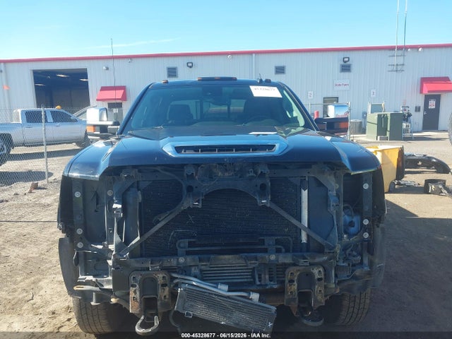 1GT42YEY8JF271525 GMC Sierra 3500hd Denali