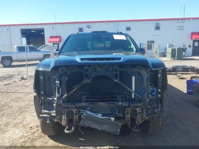 1GT42YEY8JF271525 GMC Sierra 3500hd Denali