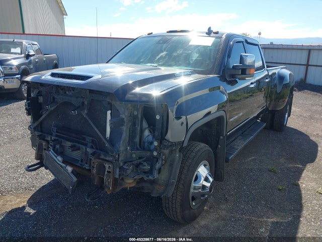 1GT42YEY8JF271525 GMC Sierra 3500hd Denali