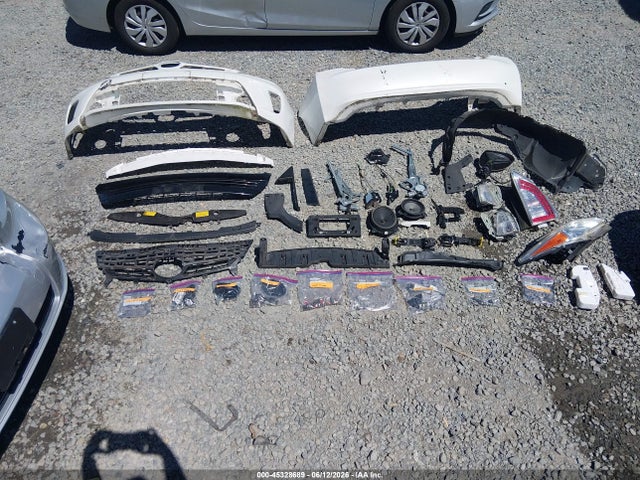 Toyota Prius Two 2015 JTDKN3DU1F1882842 Image 12
