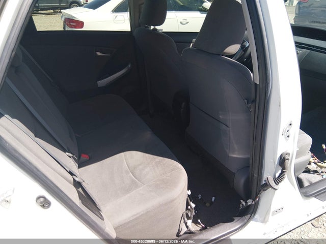 Toyota Prius Two 2015 JTDKN3DU1F1882842 Image 19