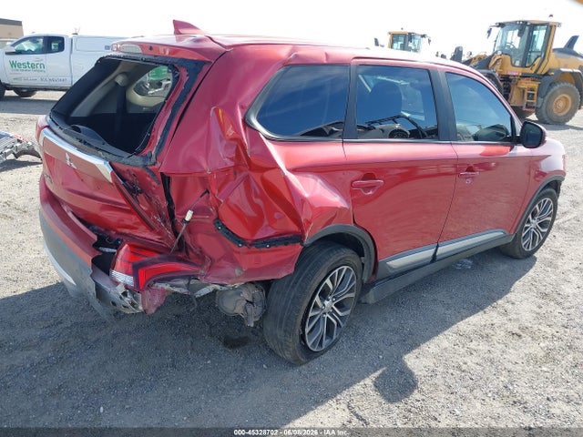 Продаж на аукціоні авто 2018 Mitsubishi Outlander Se, vin: JA4AZ3A32JZ041712, номер лоту: 45328702