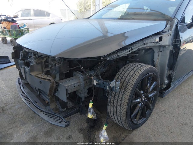 Mazda Mazda3 Premium Package 2019 JM1BPANM7K1133096 Image 6