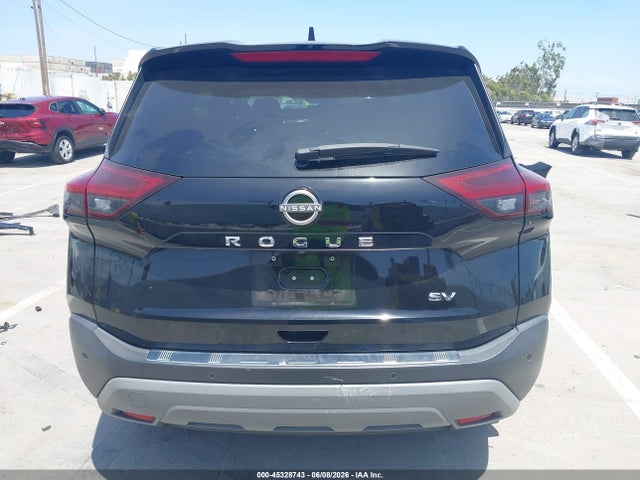 JN8BT3BA8PW427140 Nissan Rogue Sv Fwd