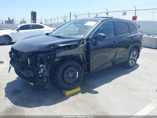JN8BT3BA8PW427140 Nissan Rogue Sv Fwd