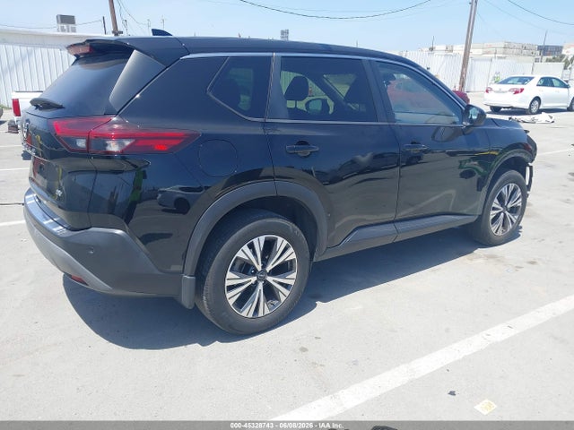 JN8BT3BA8PW427140 Nissan Rogue Sv Fwd