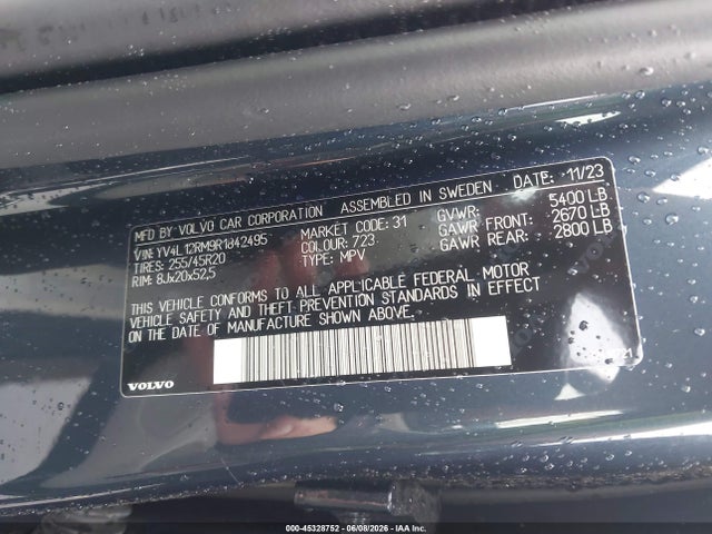 Volvo Xc60 B5 Ultimate Dark Theme 2024 YV4L12RM9R1842495 Image 9