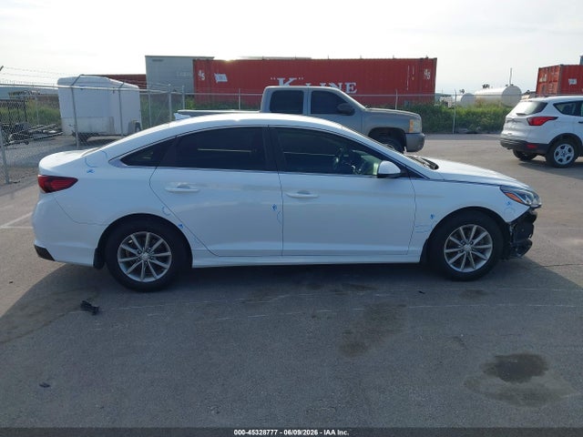 Hyundai SONATA SE 2019 5NPE24AF0KH754824 Image 14