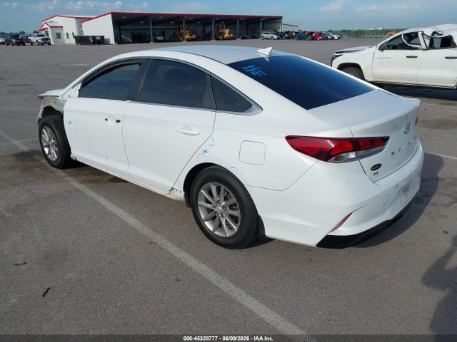 Hyundai SONATA SE 2019 5NPE24AF0KH754824 Image 3