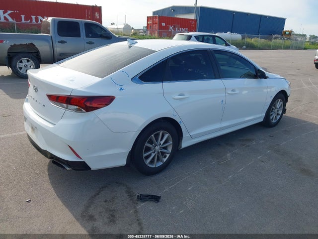 Hyundai SONATA SE 2019 5NPE24AF0KH754824 Image 4