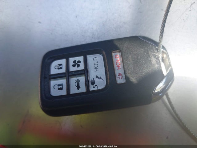 Продажа на аукционе авто 2019 Honda Clarity Plug-in Hybrid, vin: JHMZC5F18KC001991, номер лота: 45328811