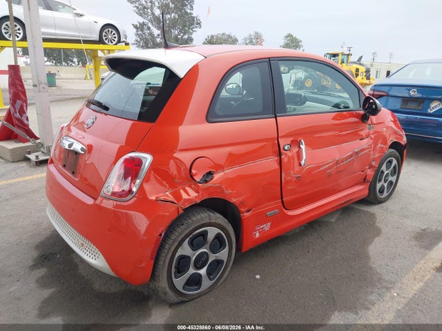 2017 Fiat 500e Battery Electric მანქანა იყიდება აუქციონზე, vin: 3C3CFFGE1HT547748, აუქციონის ნომერი: 45328860