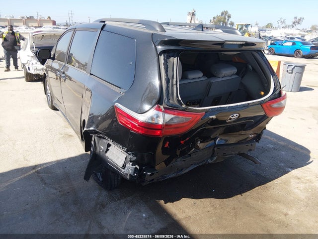 Auction sale of the 2020 Toyota Sienna Xle, vin: 5TDYZ3DC3LS039245, lot number: 45328874