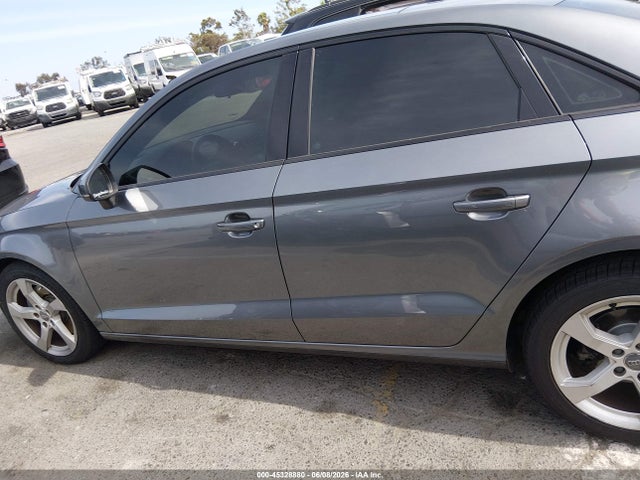 Audi A3 40 Premium/40 Titanium Premium 2019 WAUAUGFF5K1010935 Image 14