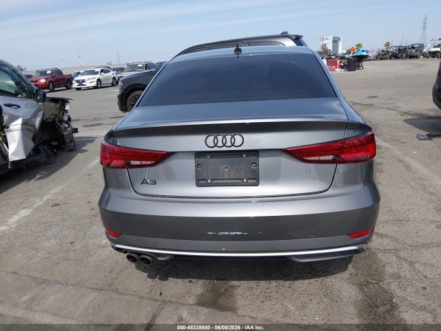 Audi A3 40 Premium/40 Titanium Premium 2019 WAUAUGFF5K1010935 Image 16