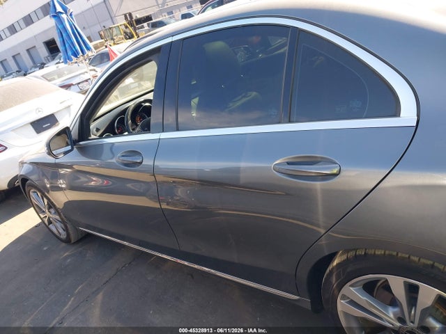 55SWF4JB3HU233141 Mercedes-Benz C 300