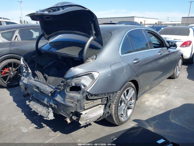 55SWF4JB3HU233141 Mercedes-Benz C 300