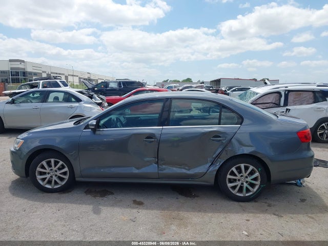 2014 Volkswagen Jetta 1.8t Se მანქანა იყიდება აუქციონზე, vin: 3VWD17AJXEM227745, აუქციონის ნომერი: 45328946