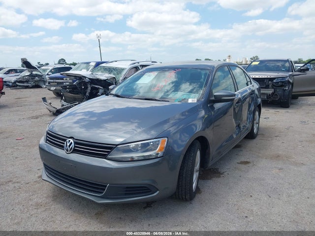 2014 Volkswagen Jetta 1.8t Se მანქანა იყიდება აუქციონზე, vin: 3VWD17AJXEM227745, აუქციონის ნომერი: 45328946