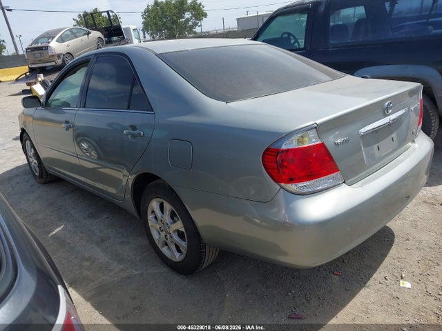 2005 Toyota Camry Xle V6 მანქანა იყიდება აუქციონზე, vin: 4T1BF30K15U617106, აუქციონის ნომერი: 45329018