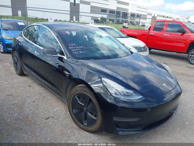 2018 Tesla Model 3 Long Range/performance მანქანა იყიდება აუქციონზე, vin: 5YJ3E1EB2JF170345, აუქციონის ნომერი: 45329022