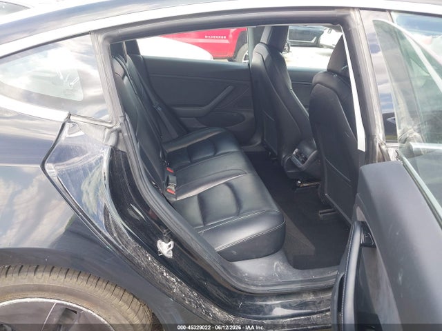 45329022 :رقم المزاد ، 5YJ3E1EB2JF170345 vin ، 2018 Tesla Model 3 Long Range/performance مزاد بيع