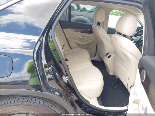 WDC0G4JBXKV136512 Mercedes-Benz GLC 300