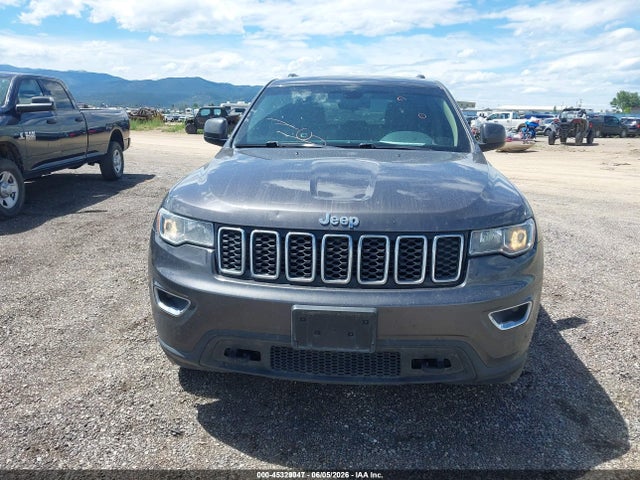 1C4RJFAG6HC859123 Jeep Grand Cherokee Laredo 4x4