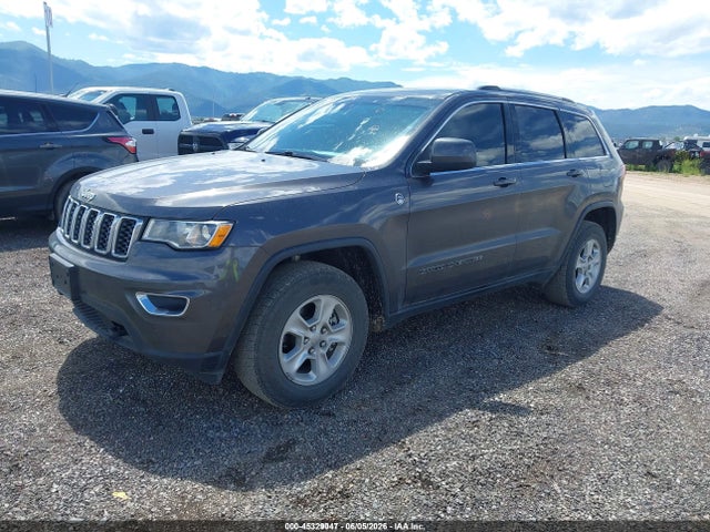 1C4RJFAG6HC859123 Jeep Grand Cherokee Laredo 4x4