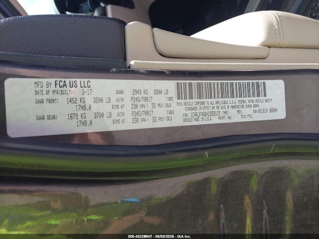 1C4RJFAG6HC859123 Jeep Grand Cherokee Laredo 4x4