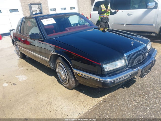 45329055 :رقم المزاد ، 1G4EZ11C8KU418887 vin ، 1989 Buick Riviera مزاد بيع