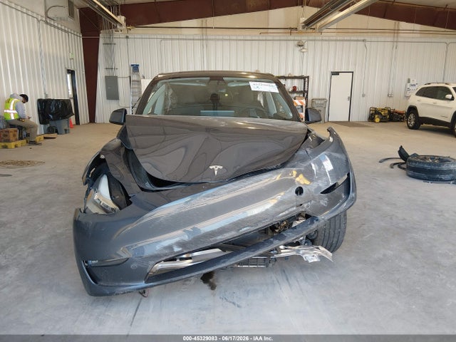 Продаж на аукціоні авто 2023 Tesla Model Y Awd/long Range Dual Motor All-wheel Drive, vin: 7SAYGDEE0PA045266, номер лоту: 45329083