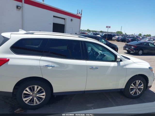 5N1DR2AM5LC627425 Nissan Pathfinder S 4wd