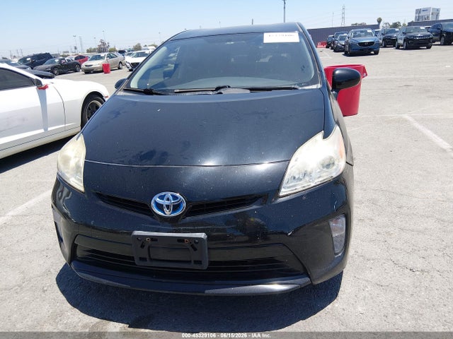 Toyota Prius Three 2014 JTDKN3DU7E0382186 Image 13