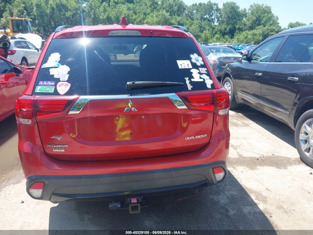 45329108 :رقم المزاد ، JA4AD3A35JZ035045 vin ، 2018 Mitsubishi Outlander Le مزاد بيع
